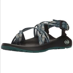 Chaco size 8